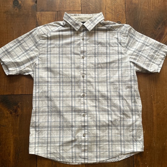 Under Armour checkered shirt - Picture 1 of 4